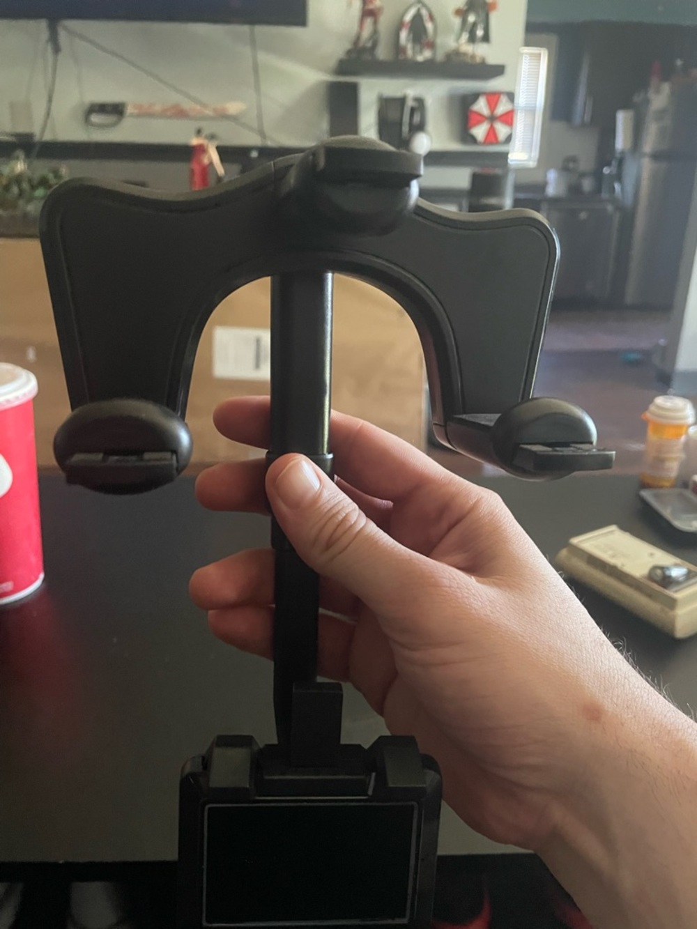 CAR PHONE HOLDER